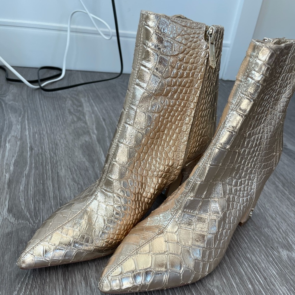 Sam Edelman gold Hilty boots size 8.5